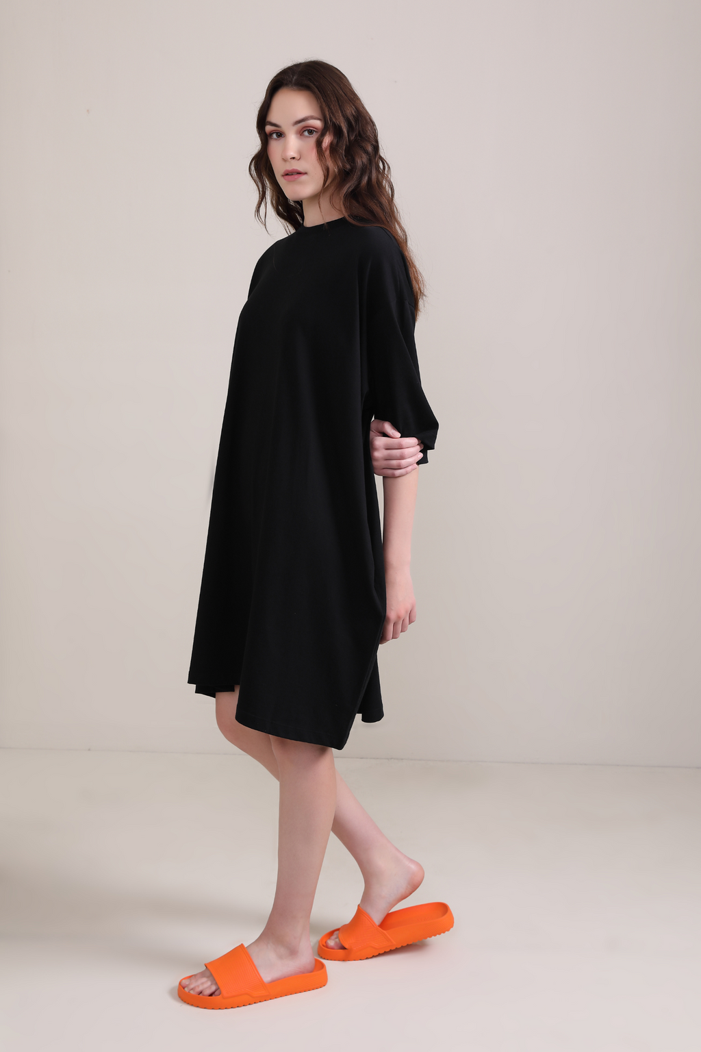 Oversized Pocket Tee-Black