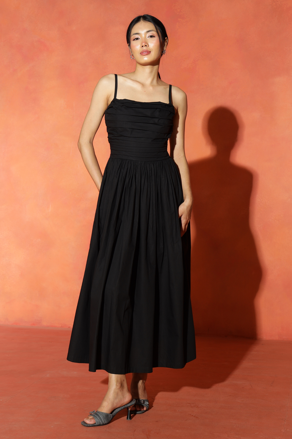 Emely Pocket Dress : Black